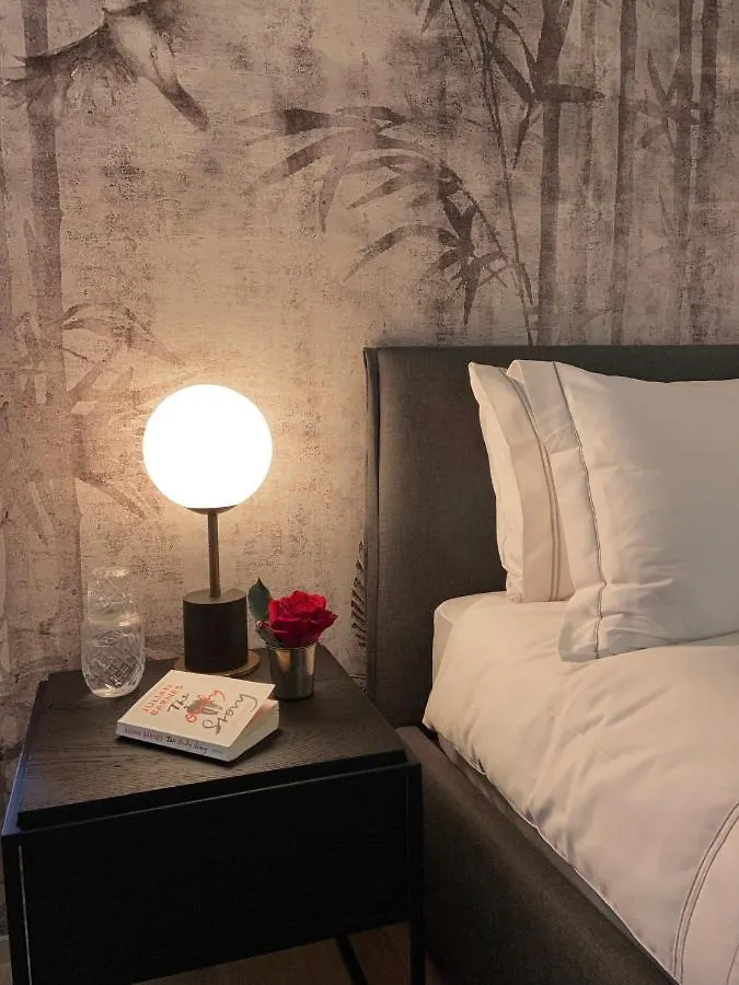 Dlm Paris Apartment France