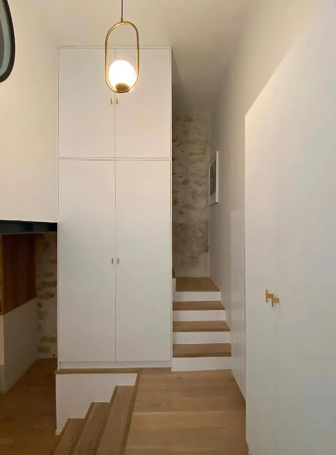 Dlm Paris Apartment